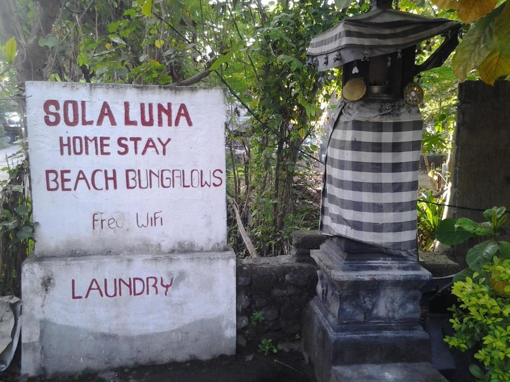 Solaluna Beach Homestay Amed Buitenkant foto